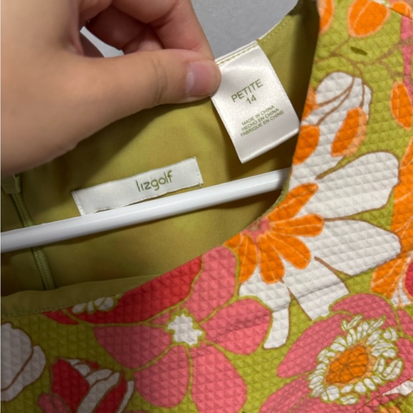 Lizgolf Textured Dress - Picture 2 of 4